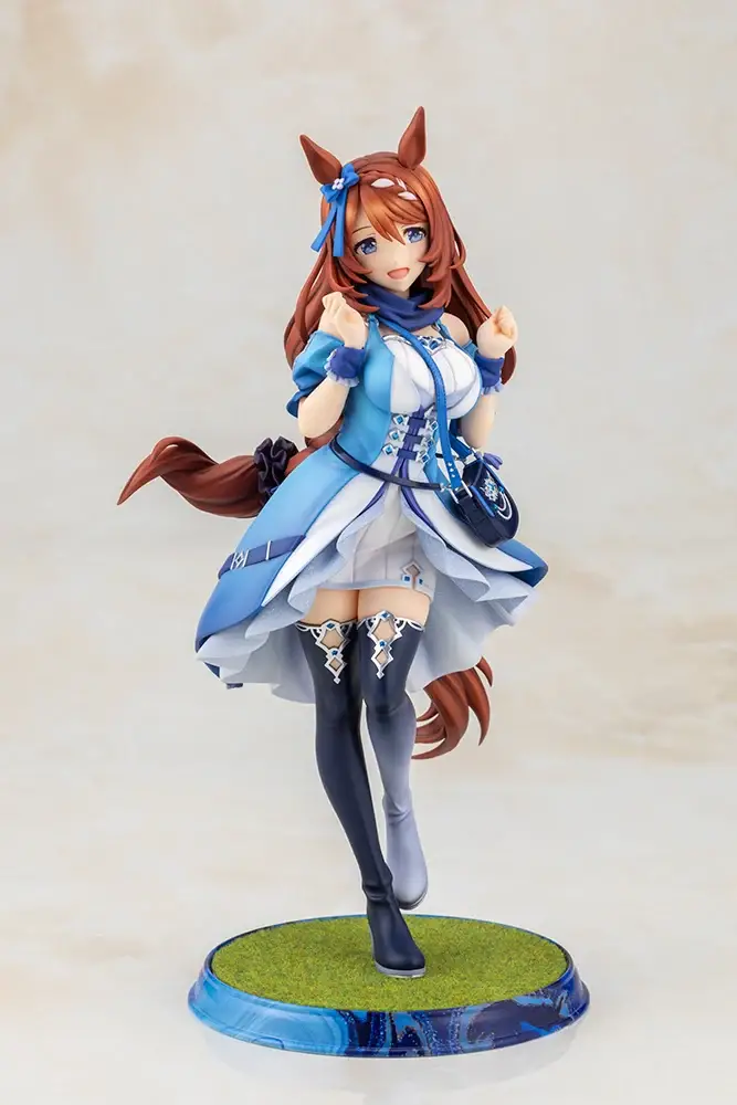Figurine Super Creek de Uma Musume Pretty Derby par Kotobukiya, scale 1/7 en PVC peint, hauteur 276 mm